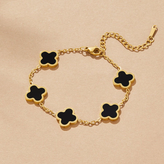 Black Clover Armbånd
